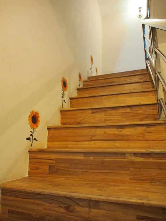 Top Hostel Phnom Penh Exterior foto
